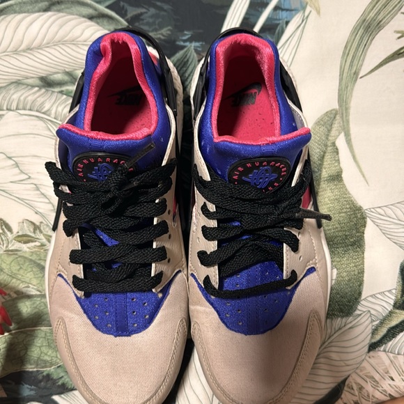 Nike Huarache - Picture 7 of 8